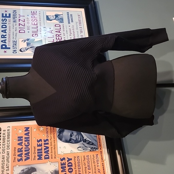 Forever 21 Sweaters - FOREVER 21 Black Criss Cross Drape Front Dolman Sleeve Knit Sweater Small